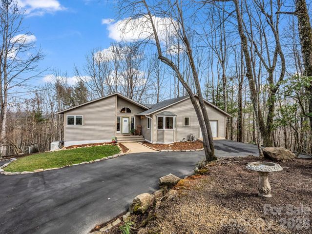 209 Walnut Ridge Road, Brevard, NC 28712