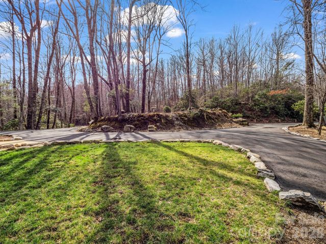 209 Walnut Ridge Road, Brevard, NC 28712