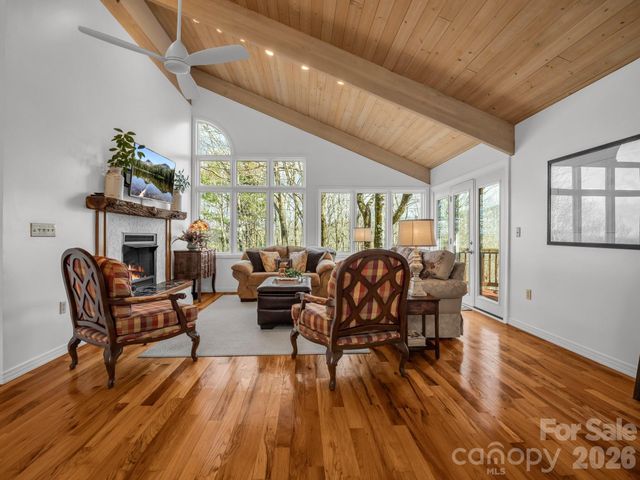 209 Walnut Ridge Road, Brevard, NC 28712