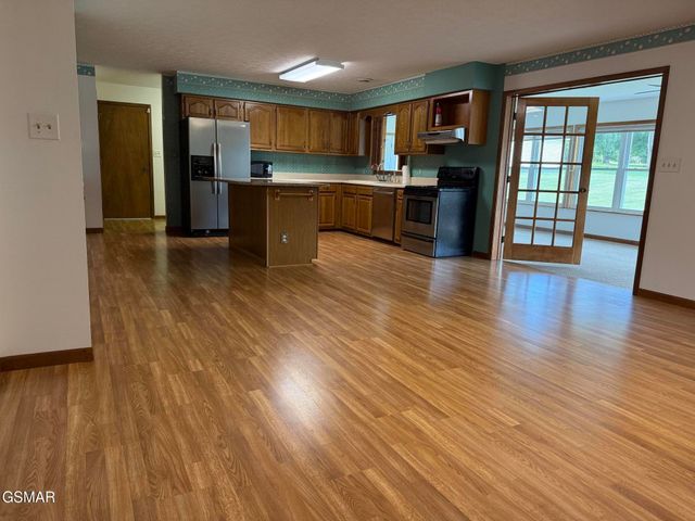 3237 Valley Home Road, Sevierville, TN 37862