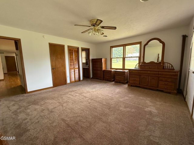 3237 Valley Home Road, Sevierville, TN 37862