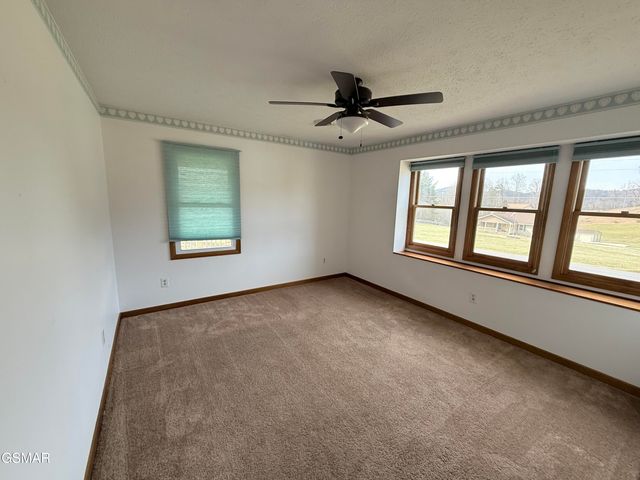 3237 Valley Home Road, Sevierville, TN 37862