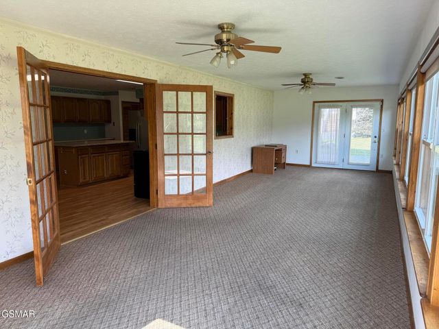 3237 Valley Home Road, Sevierville, TN 37862