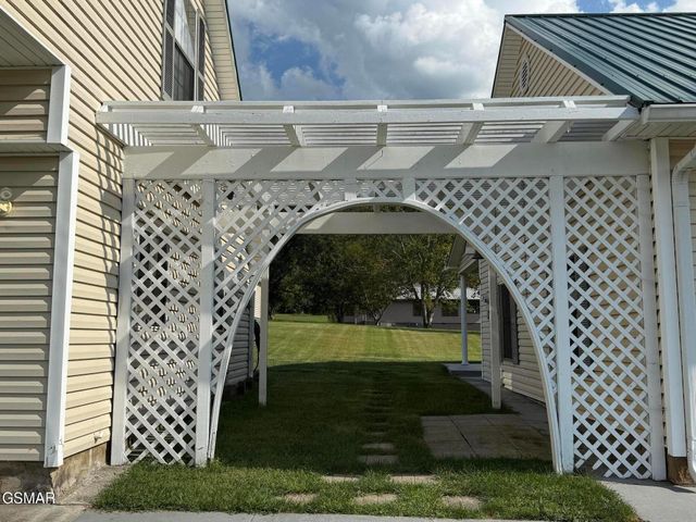 3237 Valley Home Road, Sevierville, TN 37862