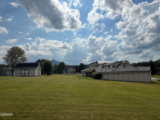 3237 Valley Home Road, Sevierville, TN 37862