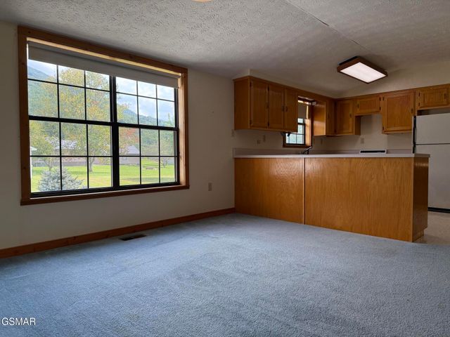 3237 Valley Home Road, Sevierville, TN 37862