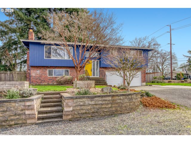416 OGDEN Dr, Oregon City, OR 97045