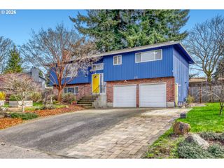 416 OGDEN Dr, Oregon City, OR 97045