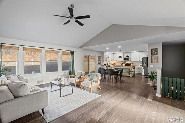 1561 Timber Wolf Drive, Festus, MO 63028