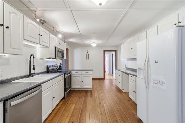 3 Duval Street, South Burlington, VT 05403