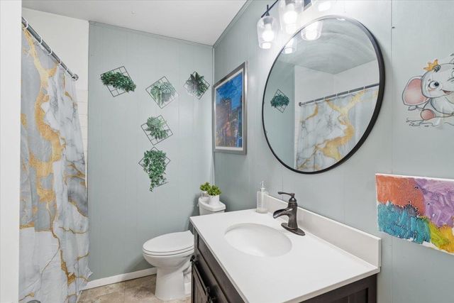 3 Duval Street, South Burlington, VT 05403