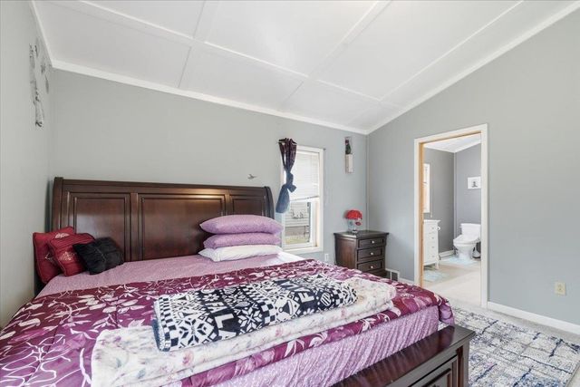 3 Duval Street, South Burlington, VT 05403