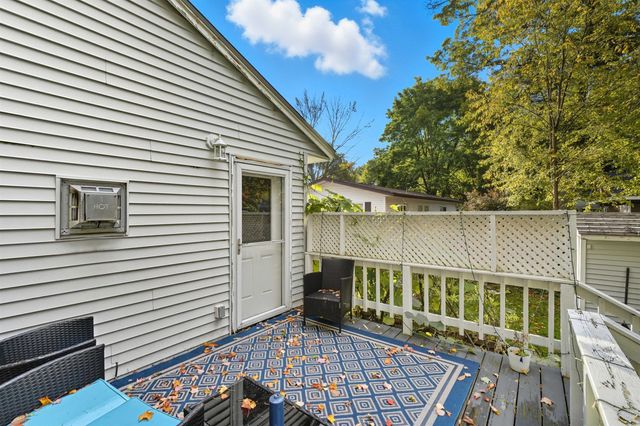 3 Duval Street, South Burlington, VT 05403