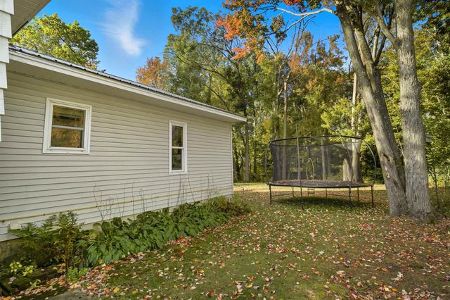 3 Duval Street, South Burlington, VT 05403