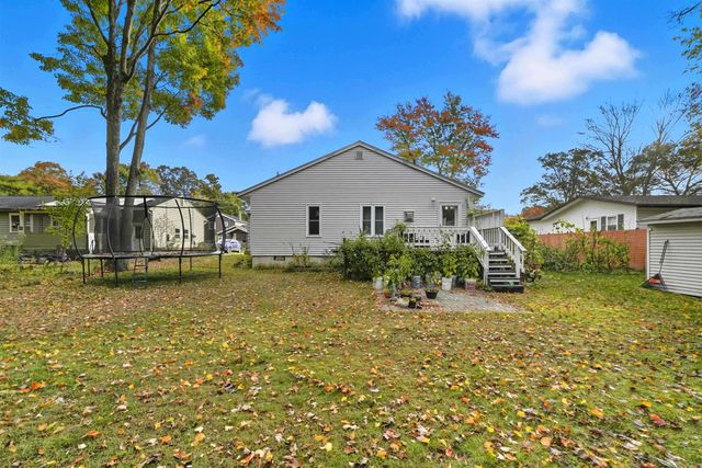 3 Duval Street, South Burlington, VT 05403