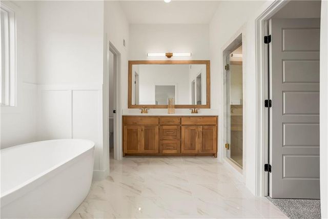 17644 High Street, Overland Park, KS 66085