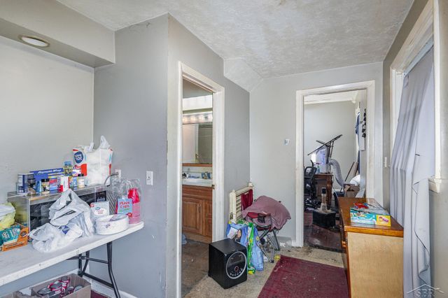 214 N Elm Street, Owosso, MI 48867