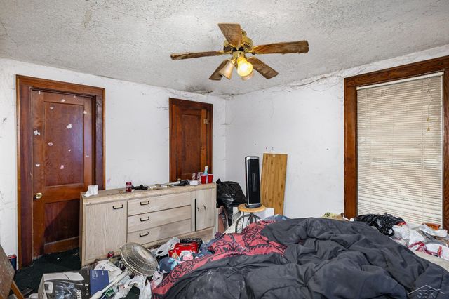 214 N Elm Street, Owosso, MI 48867