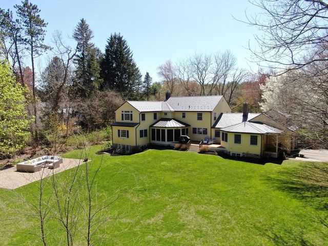136 Plympton Road, Sudbury, MA 01776