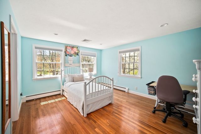 136 Plympton Road, Sudbury, MA 01776