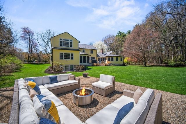 136 Plympton Road, Sudbury, MA 01776