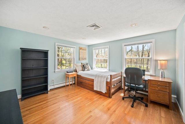136 Plympton Road, Sudbury, MA 01776
