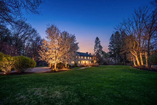 136 Plympton Road, Sudbury, MA 01776