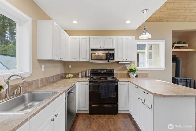 6971 NE Tahuya Blacksmith Road, Tahuya, WA 98588
