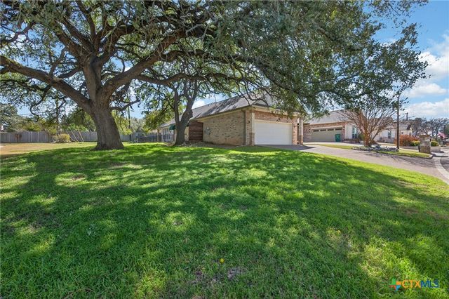 3010 Legend Oaks Boulevard, Belton, TX 76513