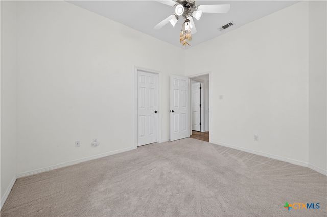 3010 Legend Oaks Boulevard, Belton, TX 76513