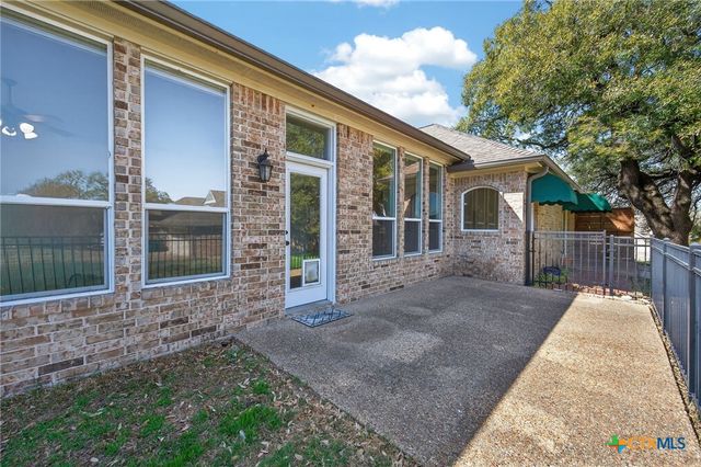 3010 Legend Oaks Boulevard, Belton, TX 76513