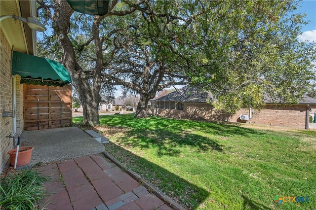 3010 Legend Oaks Boulevard, Belton, TX 76513