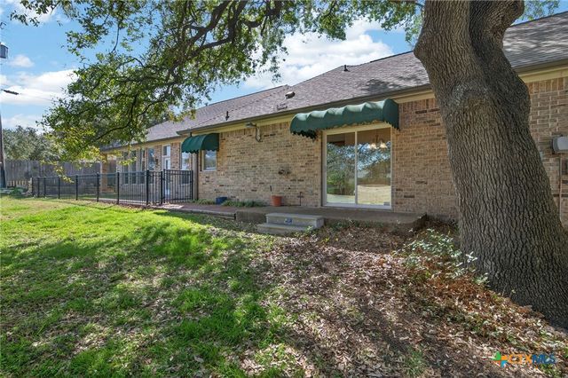 3010 Legend Oaks Boulevard, Belton, TX 76513