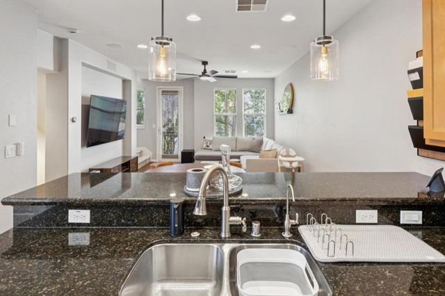 152 Heligan Lane 6, Livermore, CA 94551