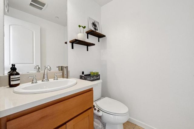 152 Heligan Lane 6, Livermore, CA 94551