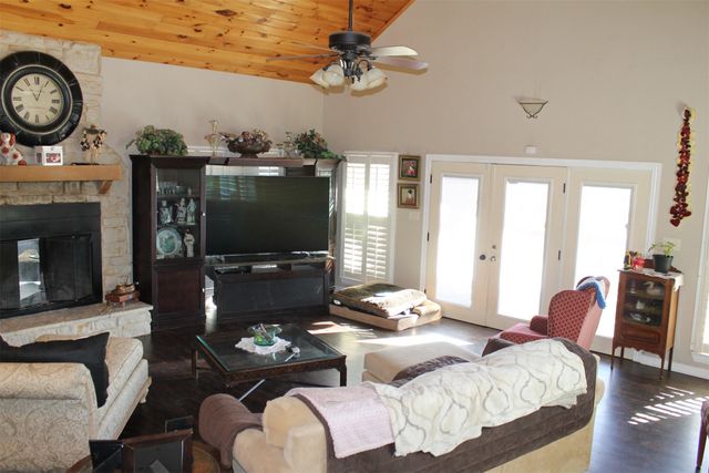 5280 Loma Vista, Malakoff, TX 75148