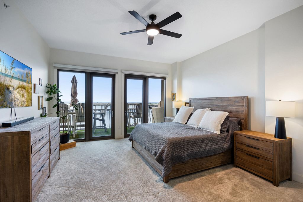 Image 11 of property listing at 5 Calhoun Avenue 602, Destin, FL 32541