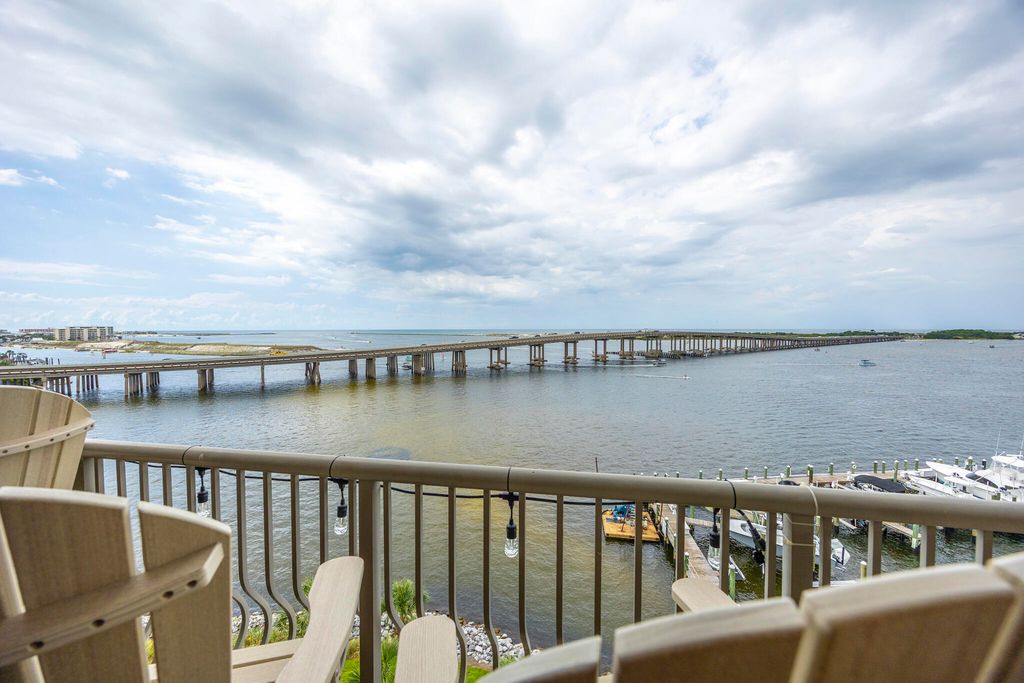 Image 31 of property listing at 5 Calhoun Avenue 602, Destin, FL 32541