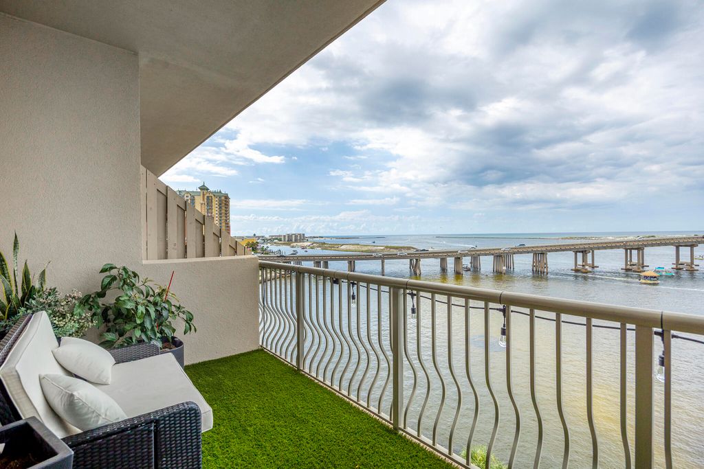Image 34 of property listing at 5 Calhoun Avenue 602, Destin, FL 32541