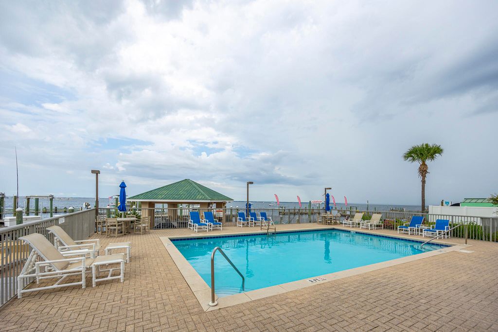 Image 38 of property listing at 5 Calhoun Avenue 602, Destin, FL 32541