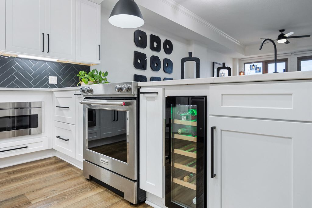 Image 9 of property listing at 5 Calhoun Avenue 602, Destin, FL 32541