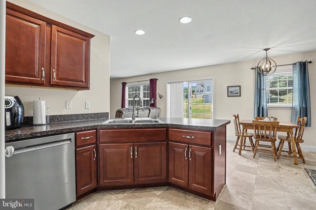76 WATERFOWL WAY, Elizabethtown, PA 17022