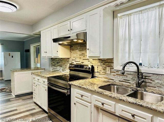 2421 S Louisville Street, Fort Smith, AR 72901