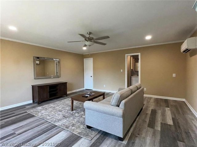 2421 S Louisville Street, Fort Smith, AR 72901