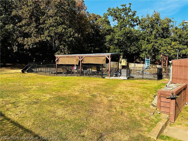 2421 S Louisville Street, Fort Smith, AR 72901