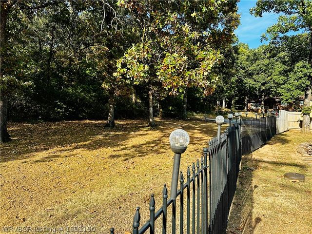 2421 S Louisville Street, Fort Smith, AR 72901
