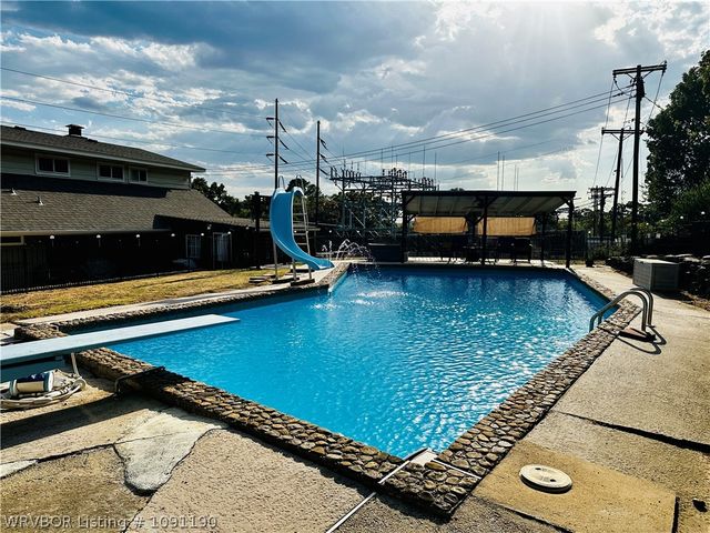 2421 S Louisville Street, Fort Smith, AR 72901