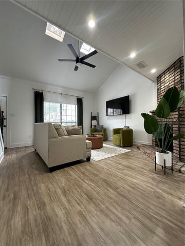 4111 Pines Road 9, Shreveport, LA 71119