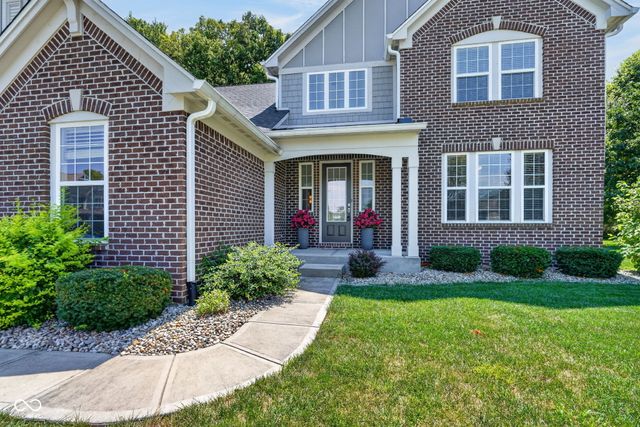 3927 Harrison Crossing Lane, Greenwood, IN 46142