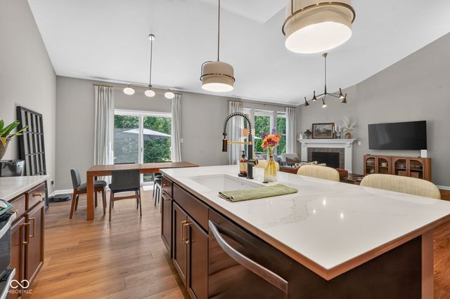 3927 Harrison Crossing Lane, Greenwood, IN 46142